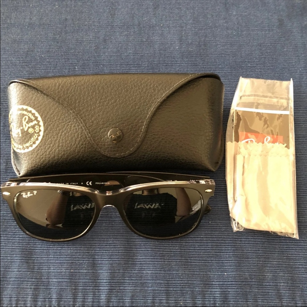 Ray Ban New Wayfarer Matte Black Preowned